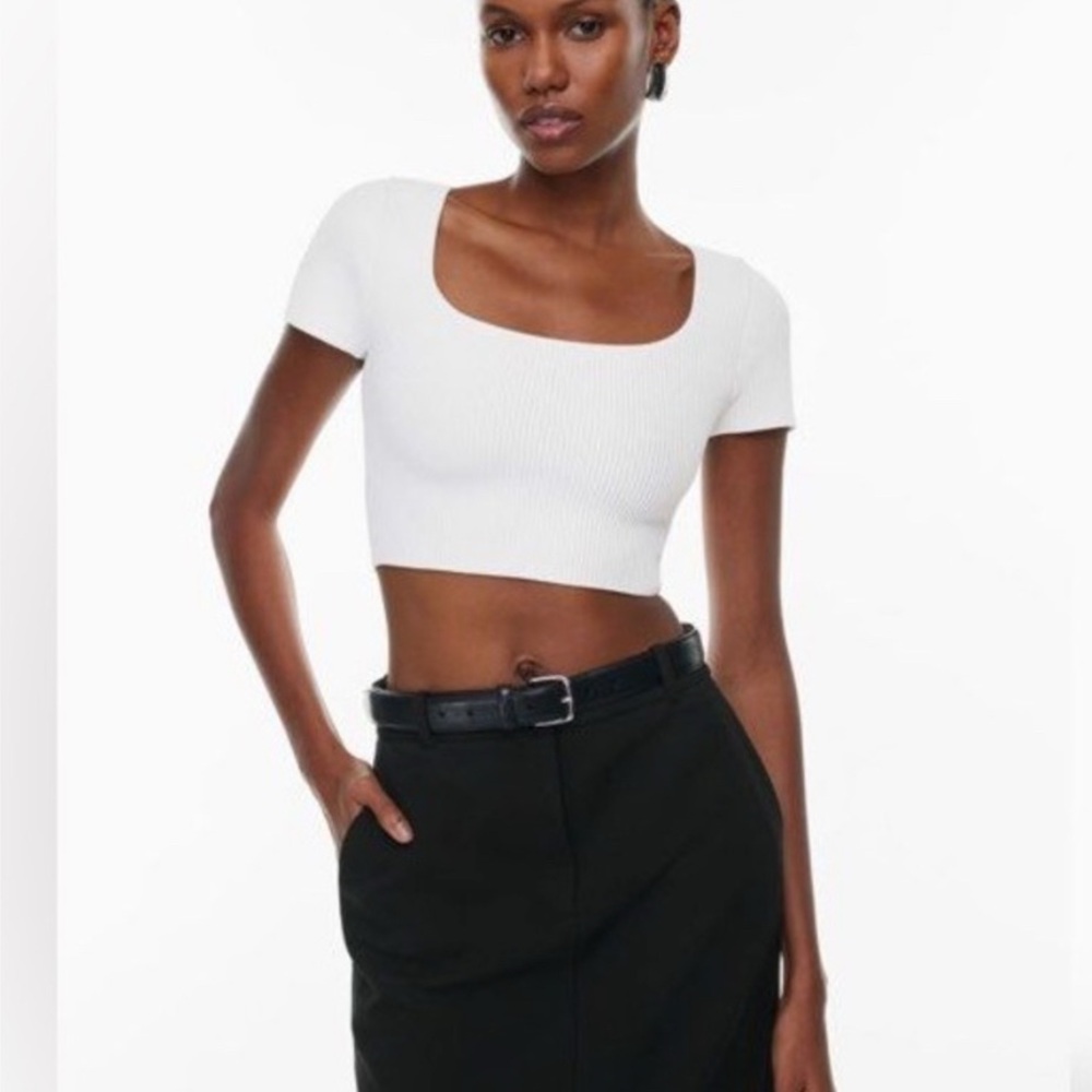 White Babaton Ribbed Contour Crop Top - Picture 2 of 7